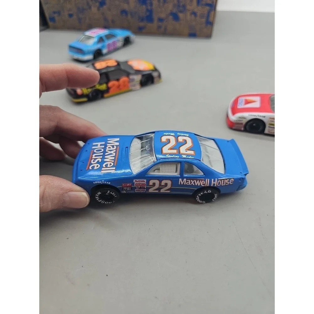 1:43 Racing Champions NASCAR Lot Of 5  1991 Ford‎ #89 Evinrude Jim Sauter 28 22
